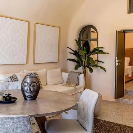 ヴィラ Parastia Luxury Santorini - Private Jacuzzi *