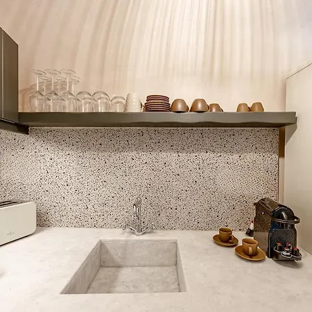 Parastia Luxury Santorini - Private Jacuzzi *