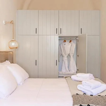 ヴィラ Parastia Luxury Santorini - Private Jacuzzi Éxo Goniá