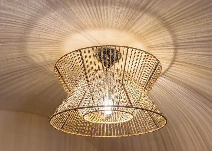 Parastia Luxury Santorini - Private Jacuzzi * Éxo Goniá