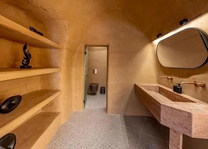 Parastia Luxury Santorini - Private Jacuzzi * Éxo Goniá