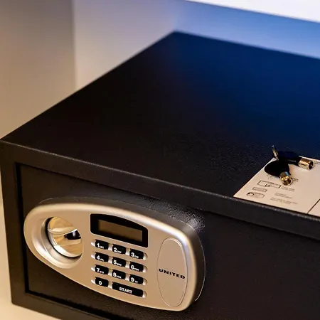 Parastia Luxury Santorini - Private Jacuzzi فيلة Éxo Goniá